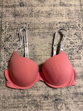 NWOT. Victoria's Secret Pink T-Shirt Push-Up Bra